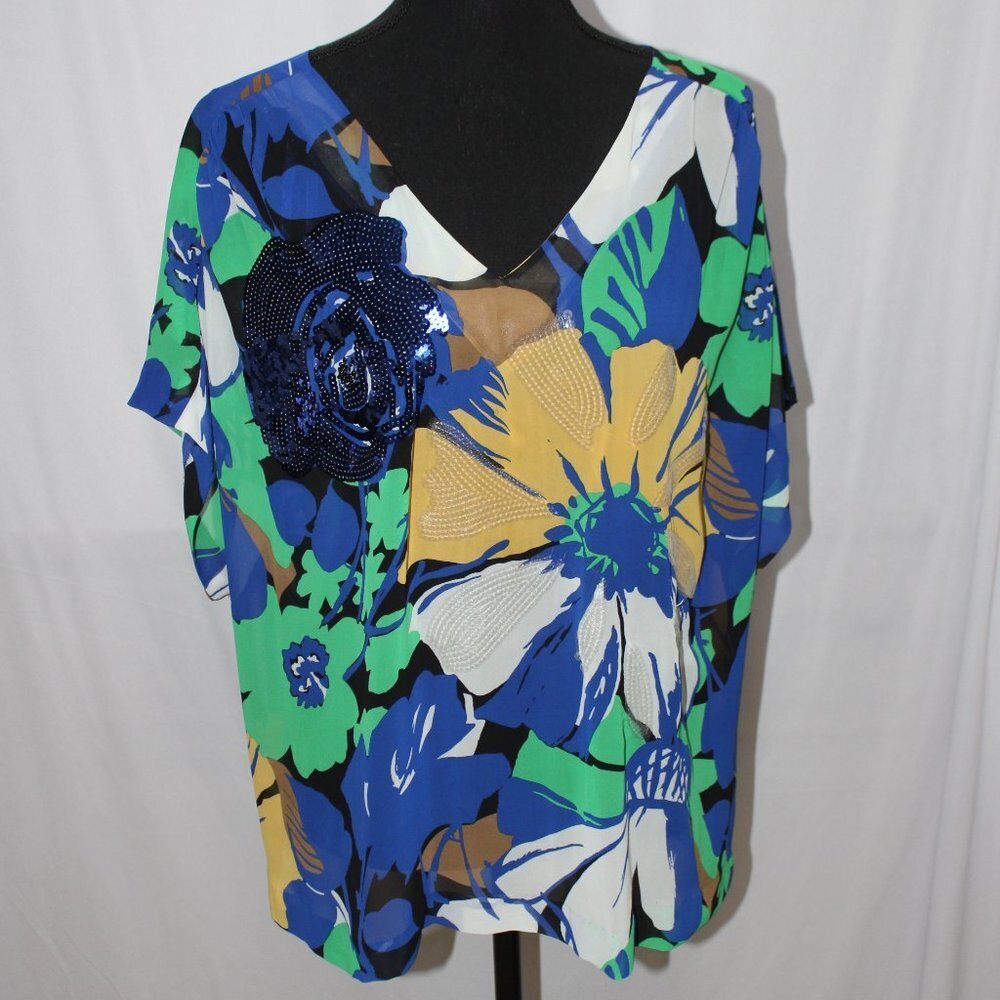 Chaus Floral Short Sleeve Mostly Blue Blouse